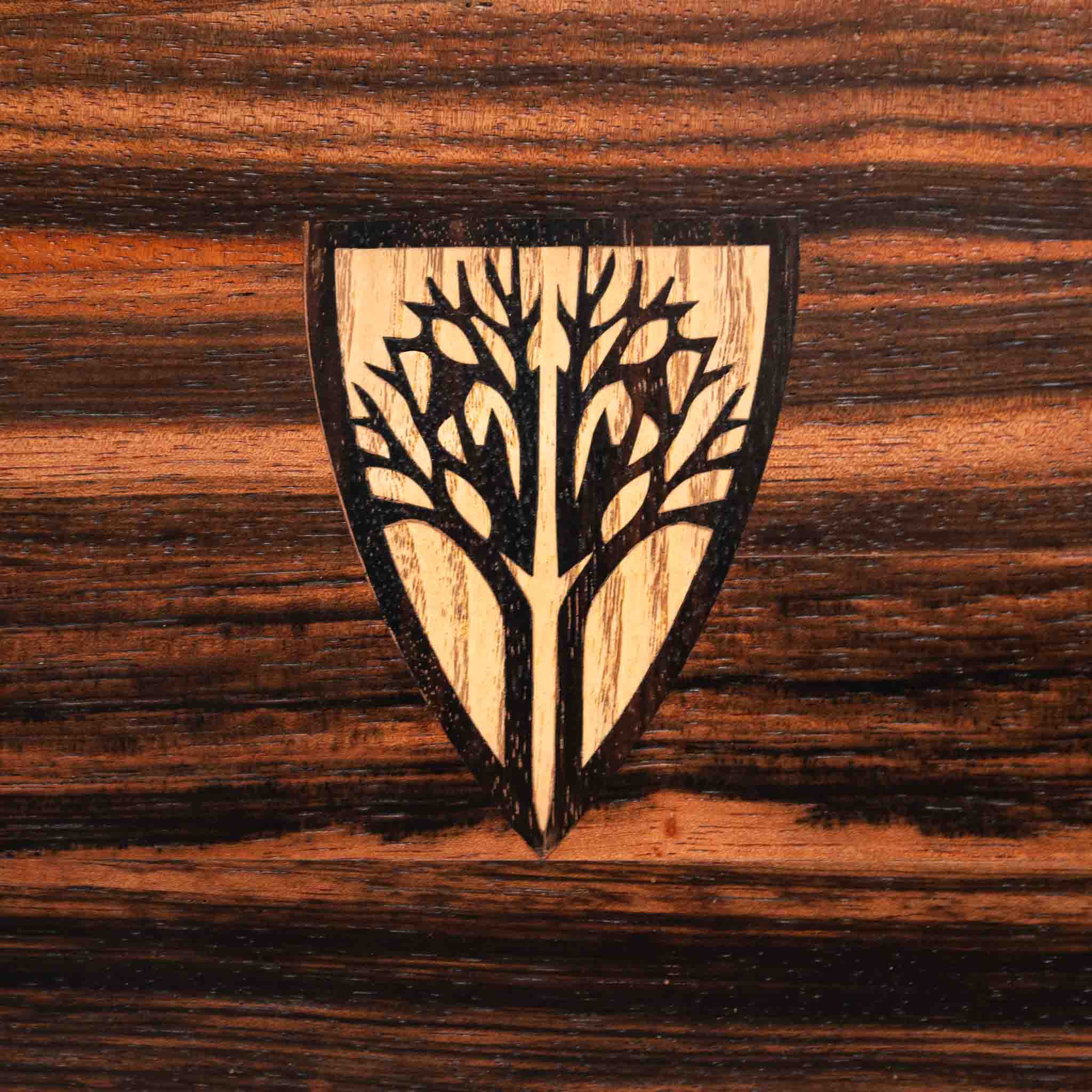 prophecy_topper_block-ebony-close_up-7