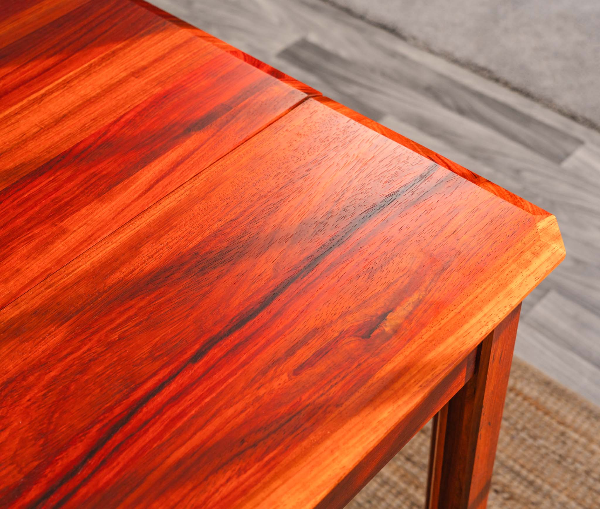 Padauk gaming table