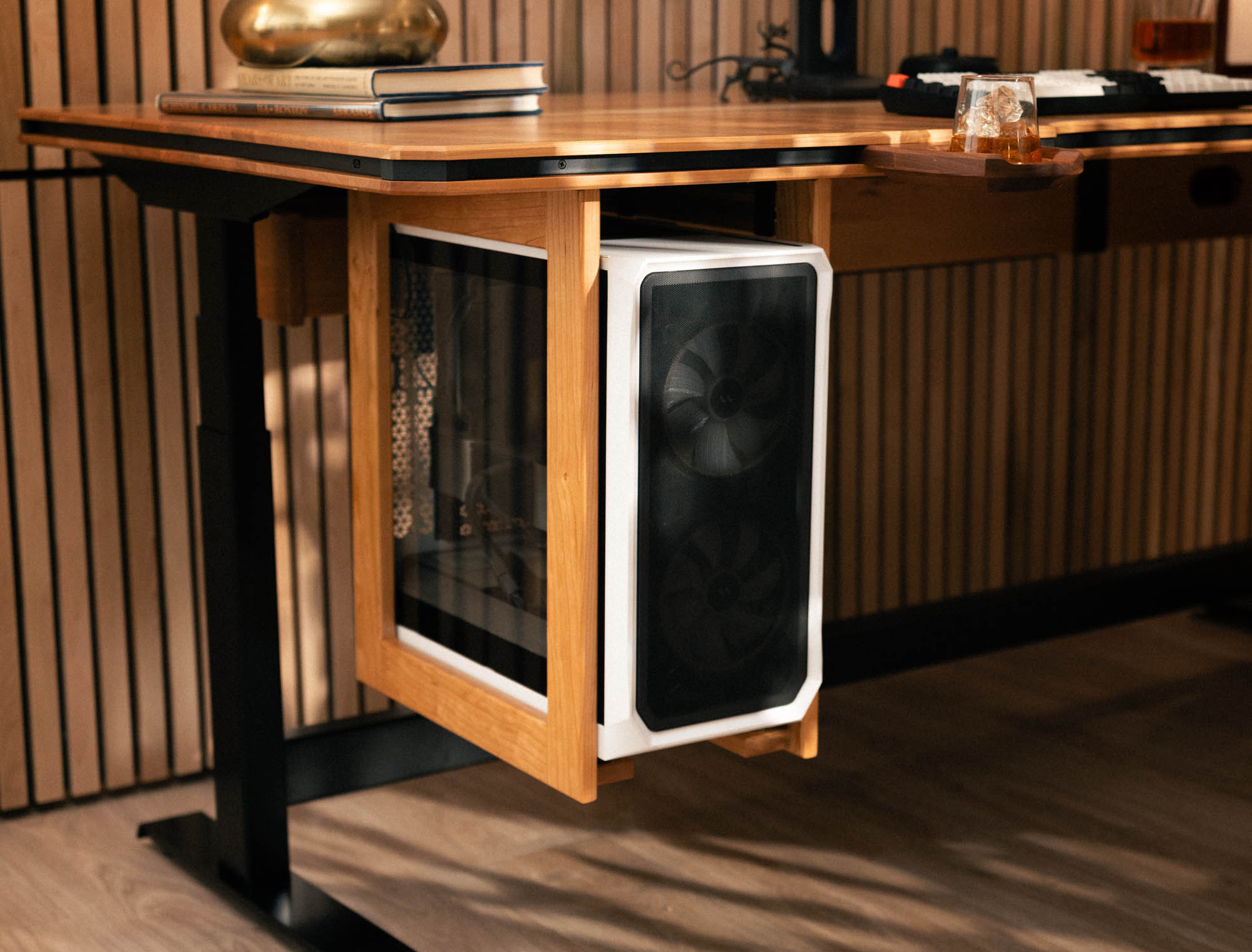 modular-desk-pc-tower-cherry-side-01