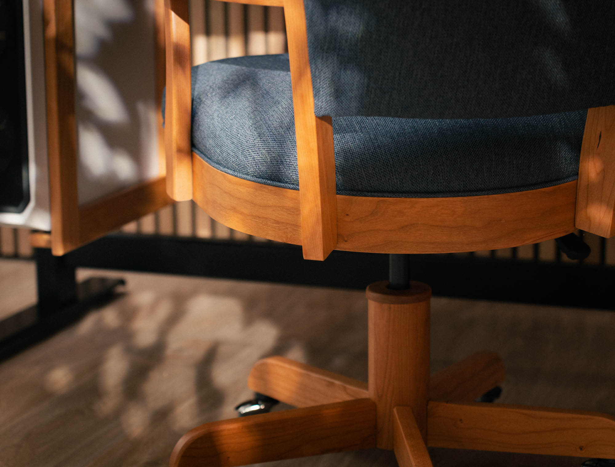 office-chair-cherry-honey-denim-gallery-03