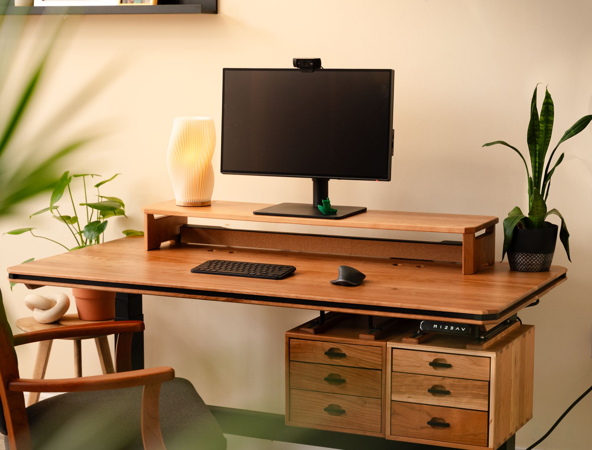 wyrmwood-desk-cherry-DSC03214 Wyrmwood Desk - Cherry