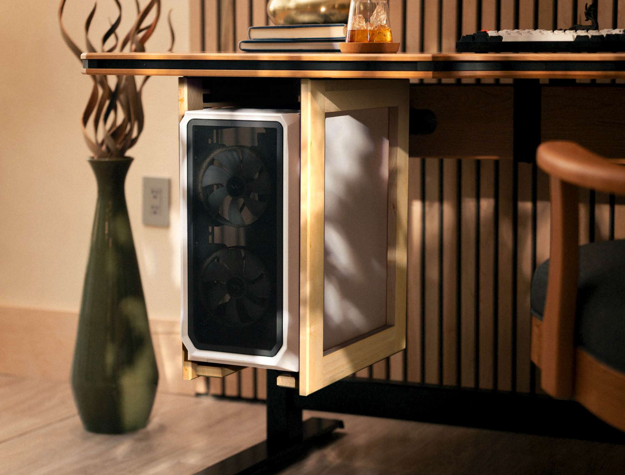 PC_Tower_Mount-Maple