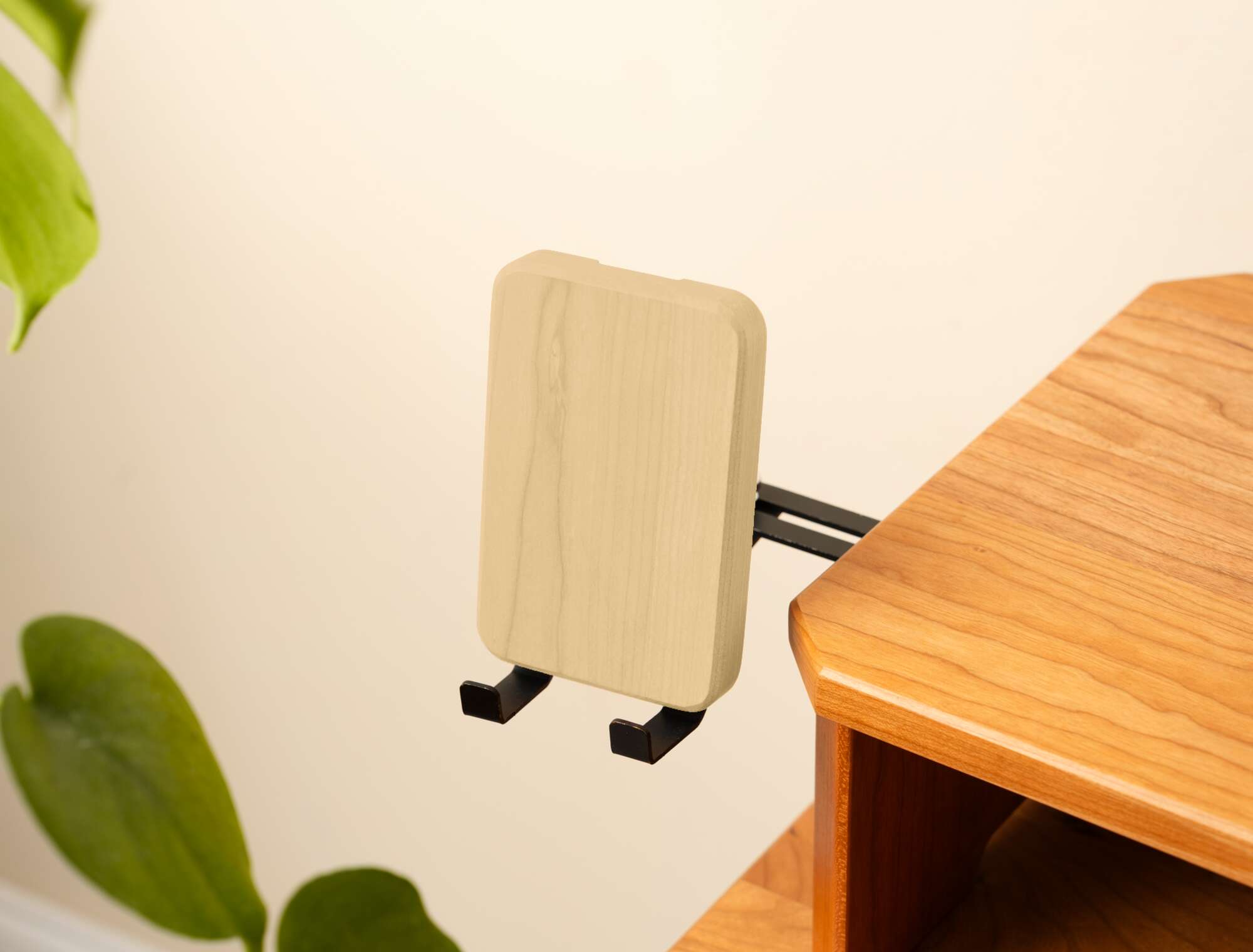 Phone Holder Maple